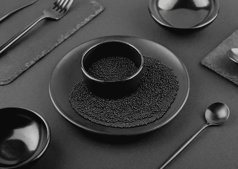 磁吸式不锈钢餐具套装创新设计，解决收纳难题